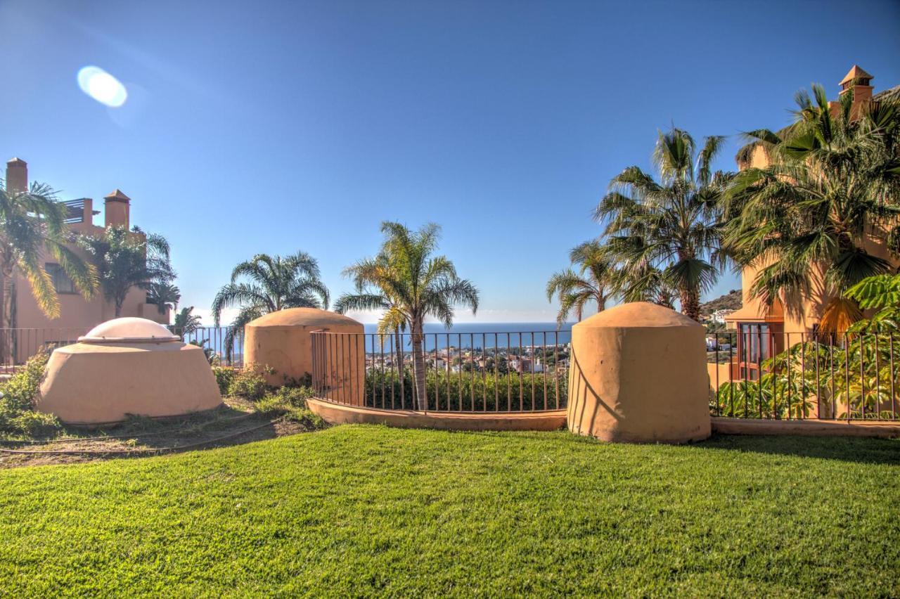 4 Bedroom Holiday Townhouse In Riviera Del Sol With Sea Views Sitio de Calahonda Extérieur photo